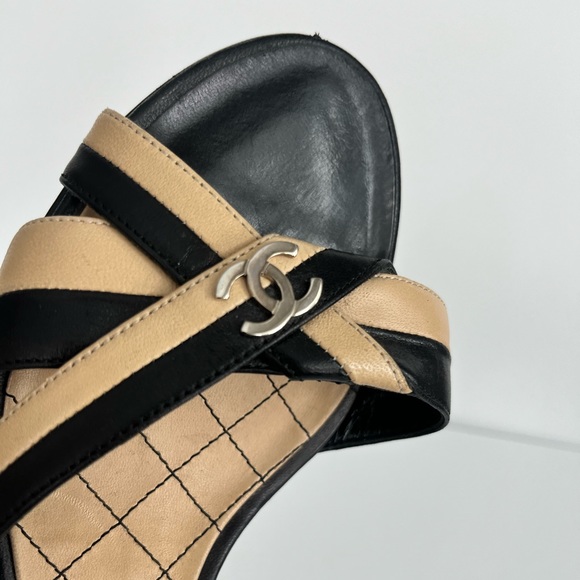 CHANEL Kitten heel slides. Sz 7.5 - Picture 7 of 9